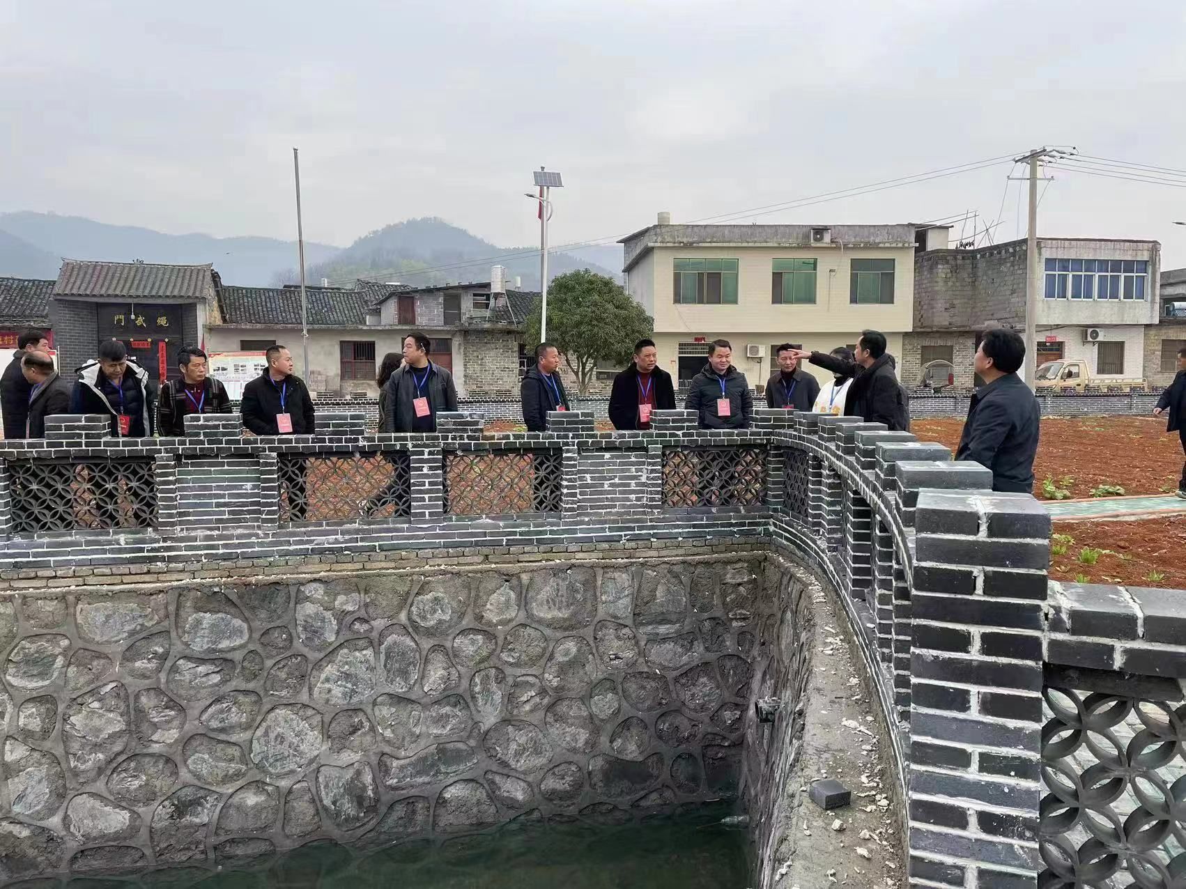 正在上传...
